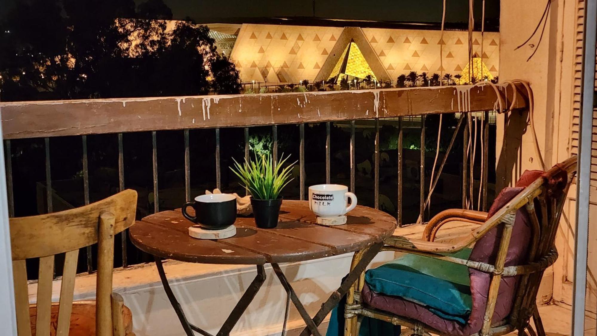 Breathtaking Pyramid View - Full Cozy & Stylish *